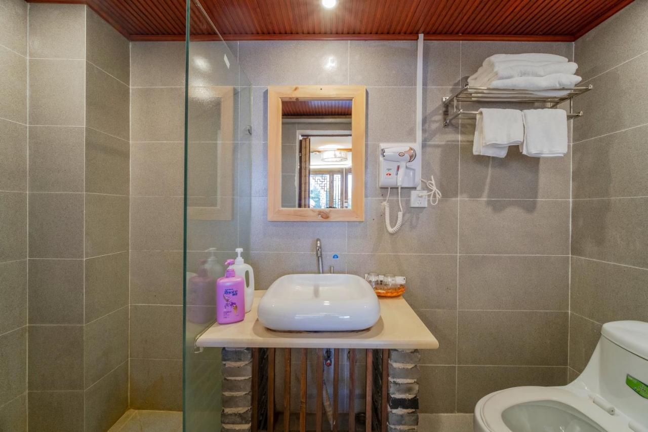 Lewo Guest House Lijiang  Dış mekan fotoğraf