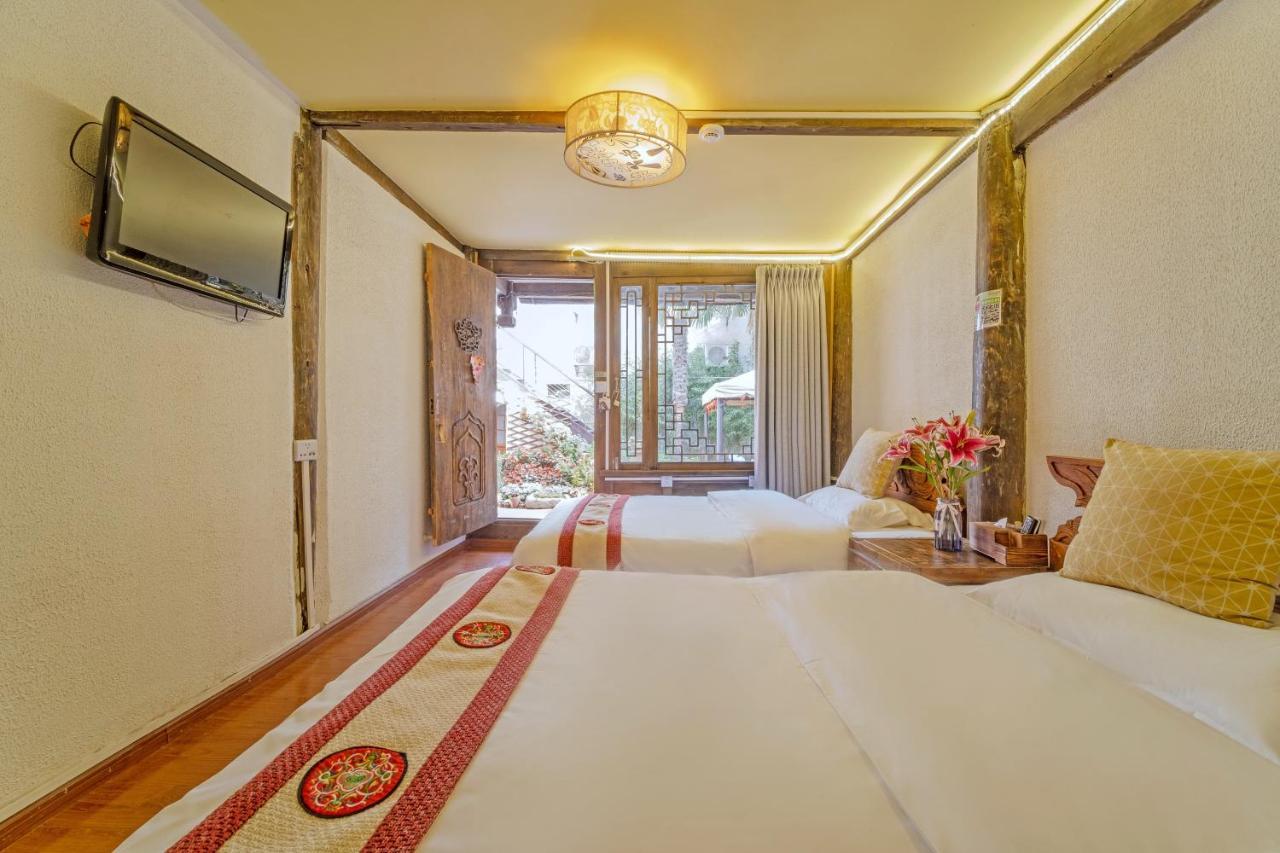 Lewo Guest House Lijiang  Dış mekan fotoğraf